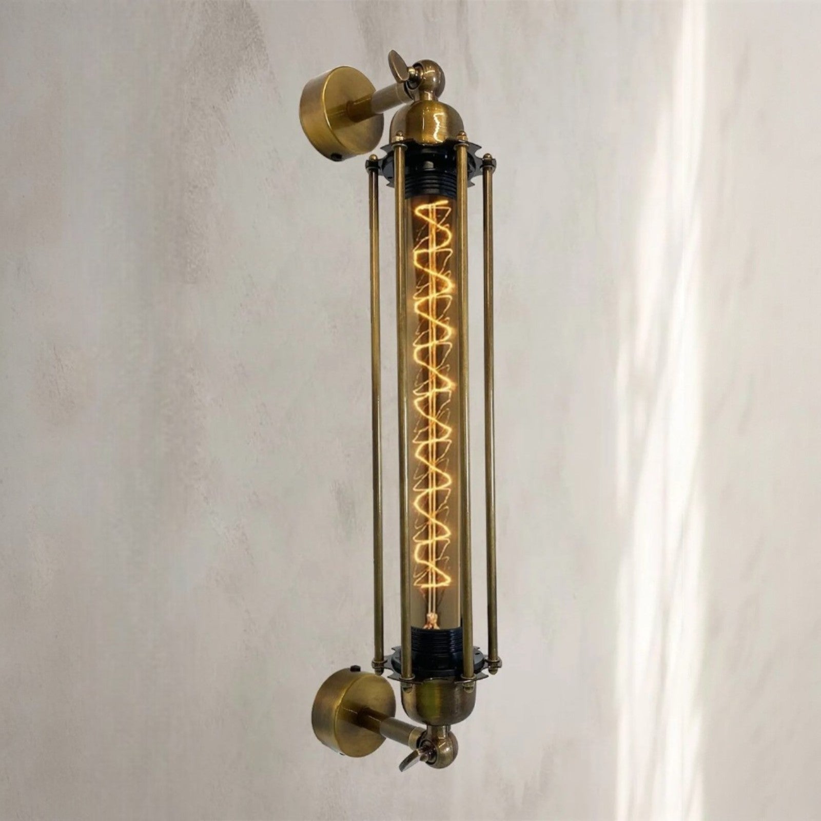 Wandleuchter Cerbe Farbe Getrommelt